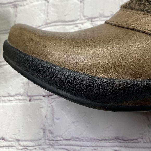 Klogs Usa Shearling-Trim Leather Clogs Brown  Size 9 Wide - Picture 7 of 12